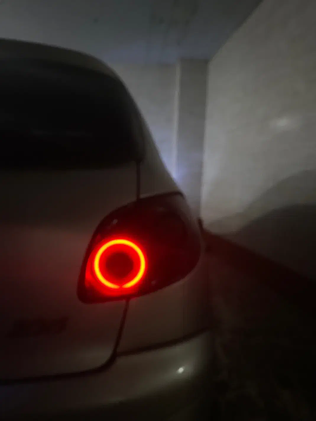 چراغ هلا|قطعات یدکی و لوازم جانبی|رشت, آتشگاه|دیوار