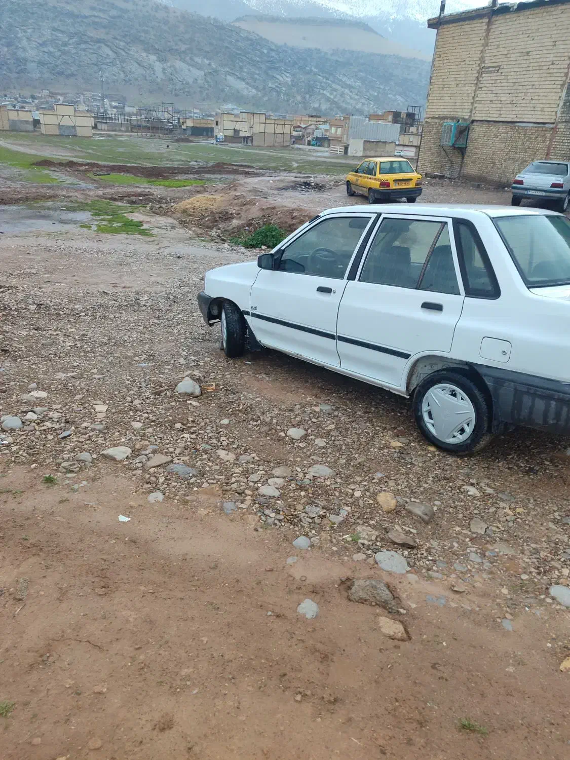 پراید83|خودرو سواری و وانت|خرم‌آباد, |دیوار