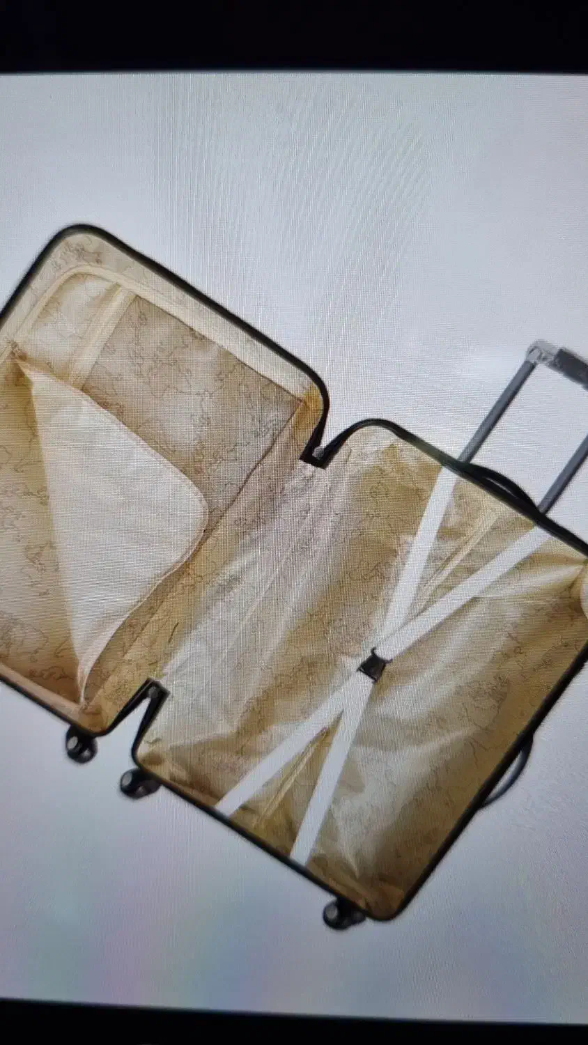 دو ست کامل چمدان  رنگ مشکی وبژ|کیف، کفش، کمربند|گرگان, |دیوار