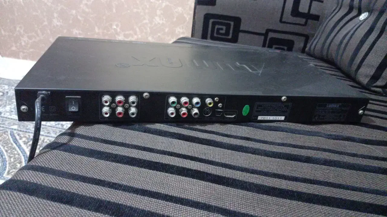 دی وی دی کاملآ سالم نو کارتون نداره|پخش‌کننده DVD و ویدیو|گرگان, |دیوار