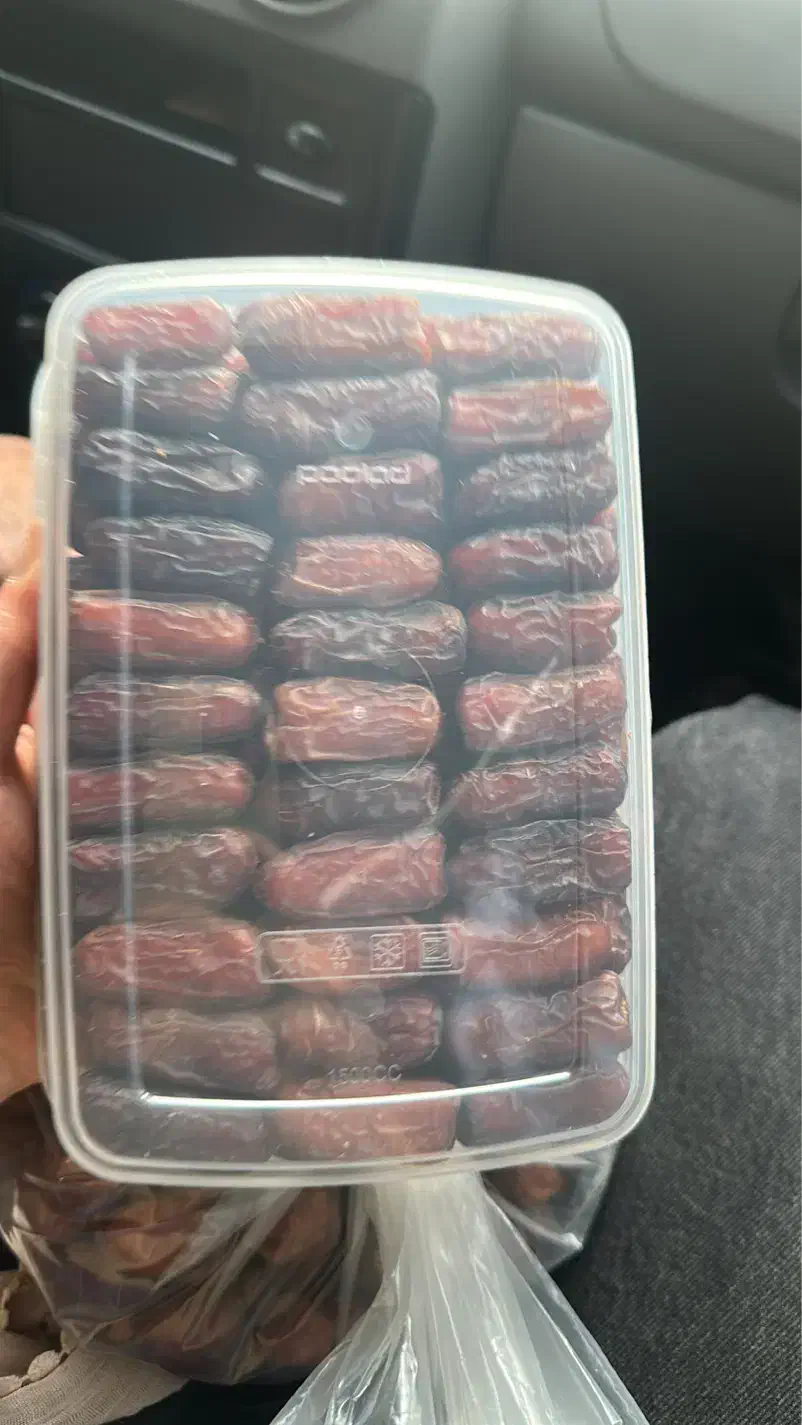 خرما پیارم|عمده‌فروشی|رشت, آب و برق|دیوار