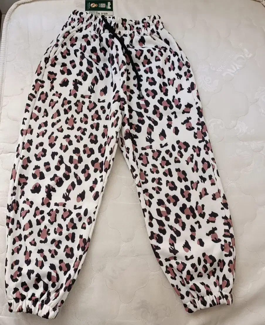 ست دورس و شلوار نو|لباس|پرند, فاز ۴|دیوار