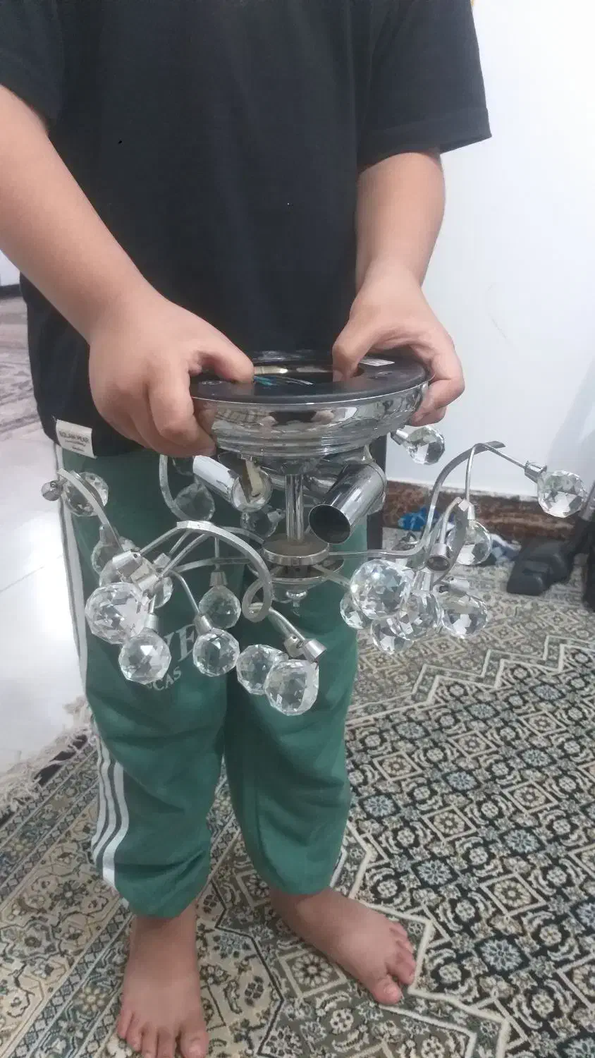 لوستر سقفی کاملا سالم|لوستر و چراغ آویز|اهواز, سیصد دستگاه|دیوار