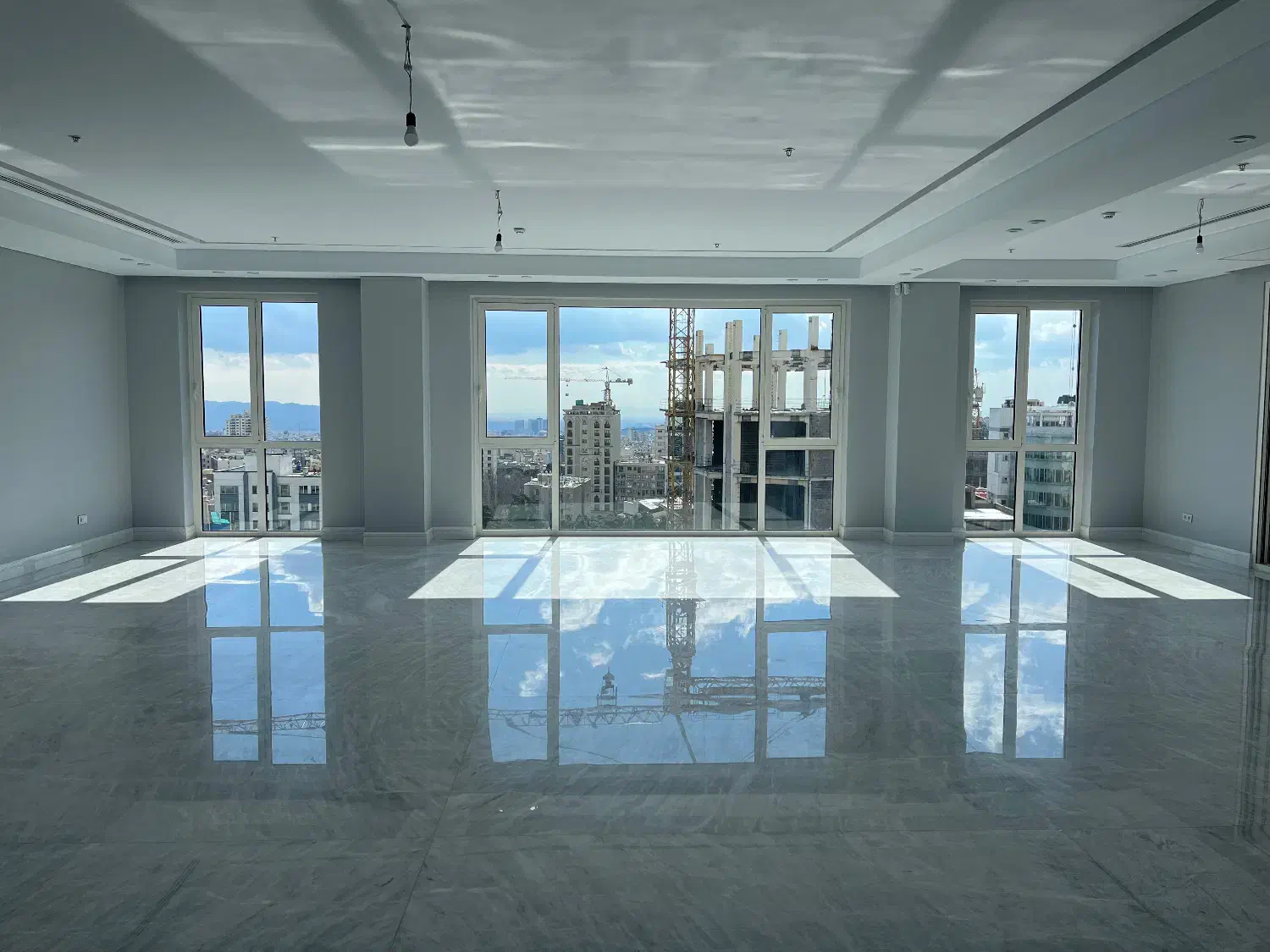 واحد ۲۱۰ متری بدون مشابه