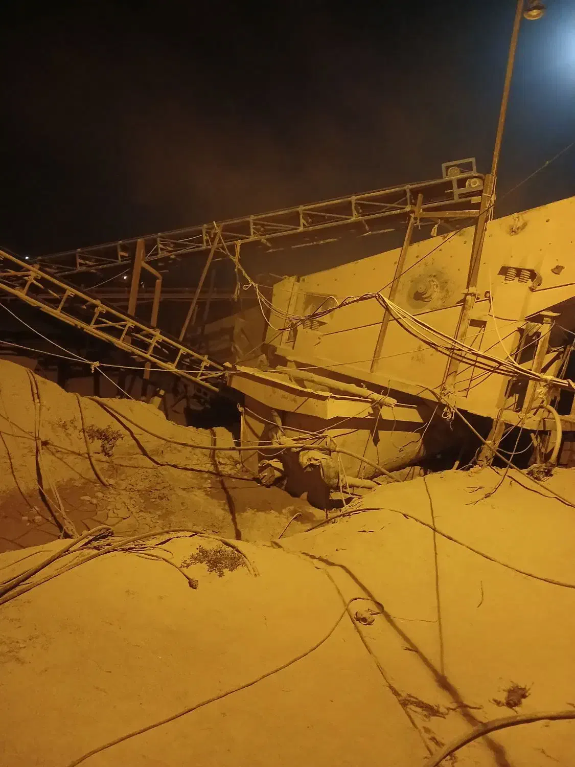 تولید و حمل شن تحویل فوری|خدمات حمل و نقل|بافت, |دیوار