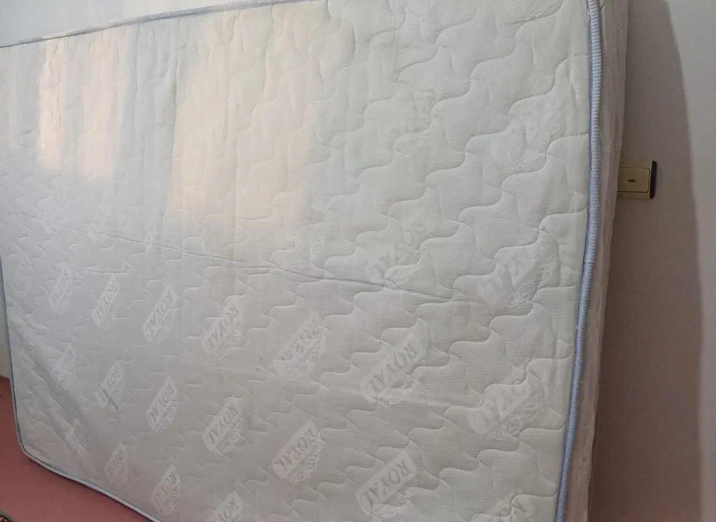 تشک|تشک تختخواب|نقده, |دیوار