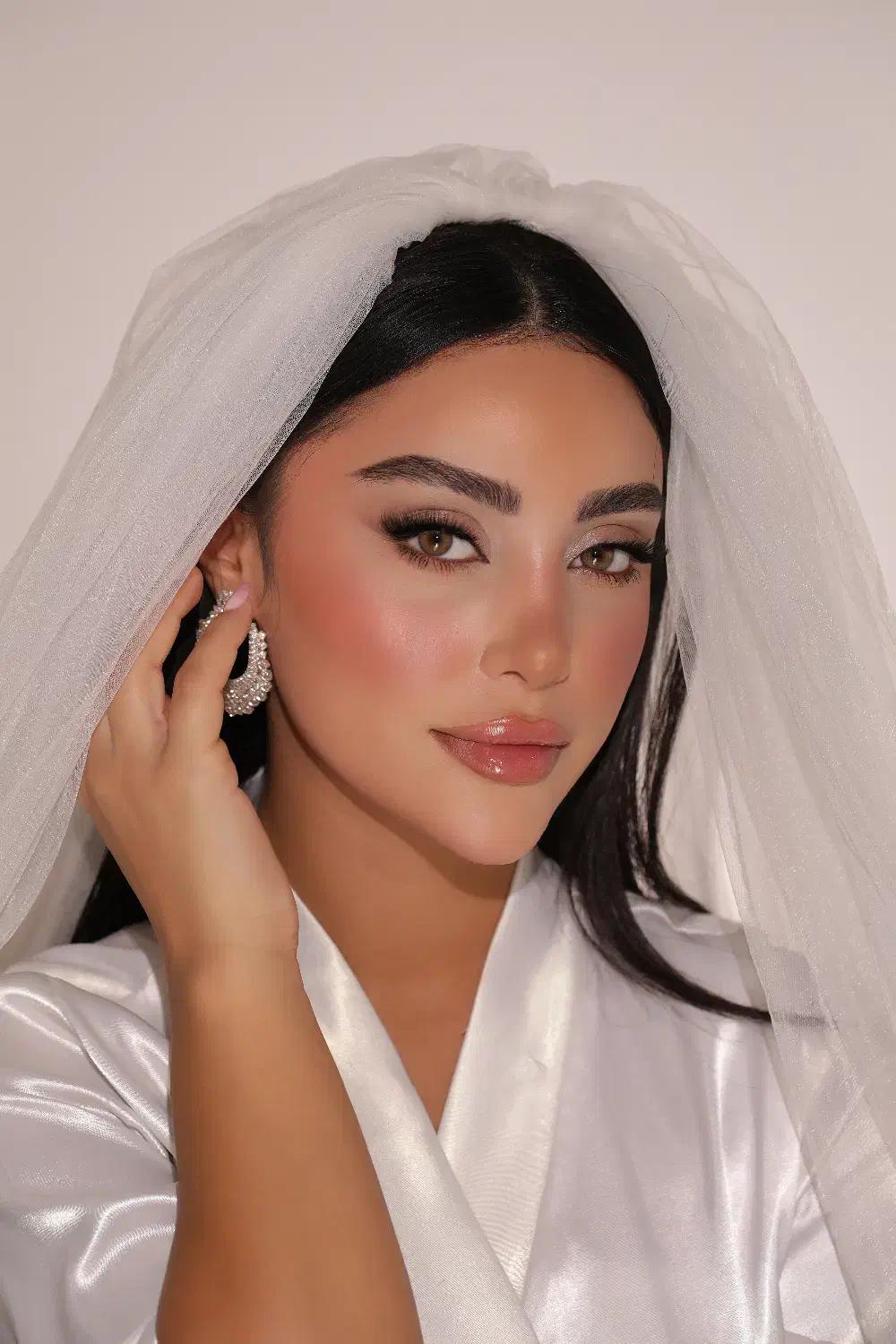 میکاپ عروس VIP با ماندگاری تضمینی|خدمات آرایشگری و زیبایی|نیشابور, دارایی|دیوار