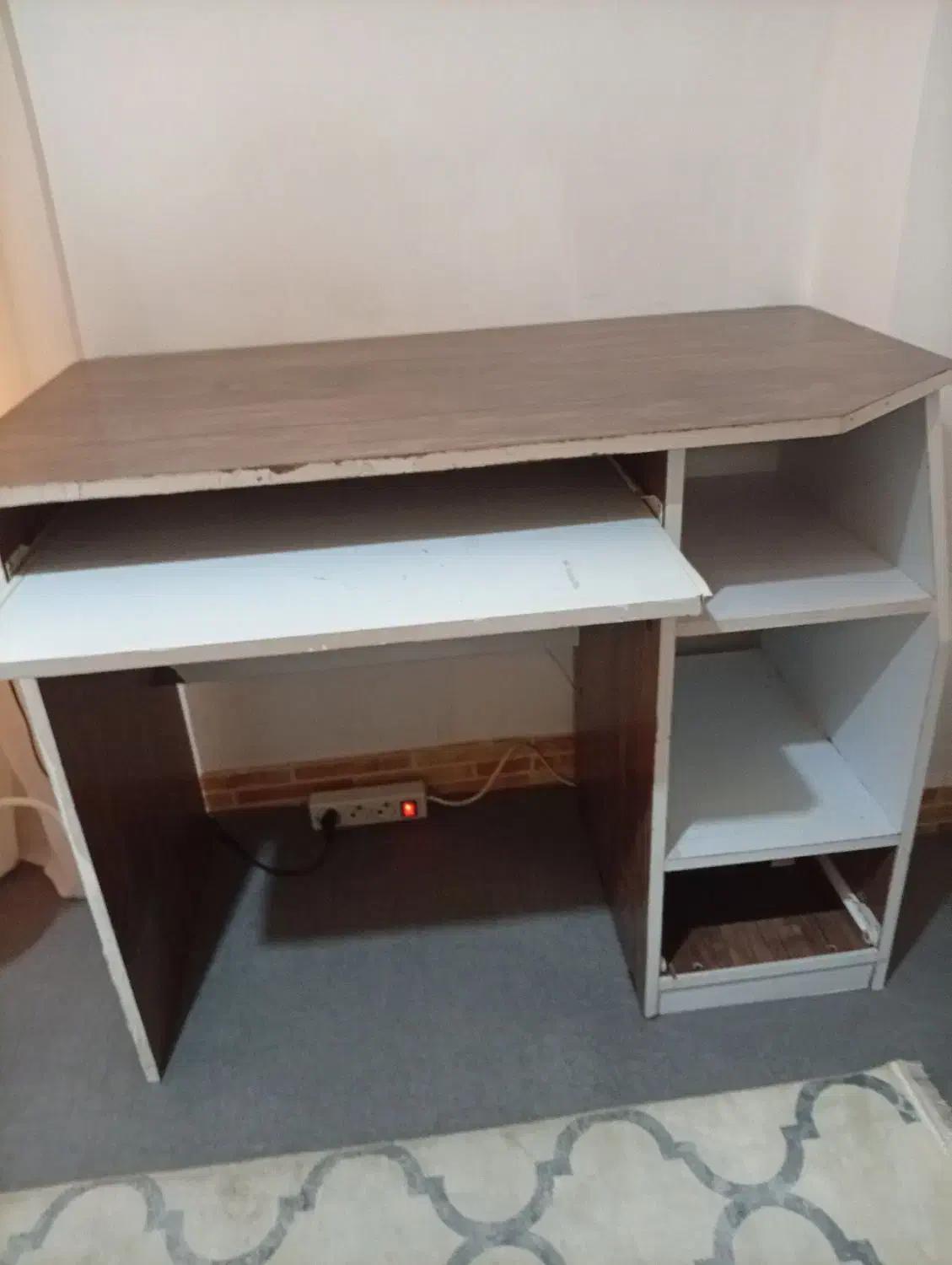 میز تحریر|میز تحریر و کامپیوتر|رشت, استادسرا|دیوار