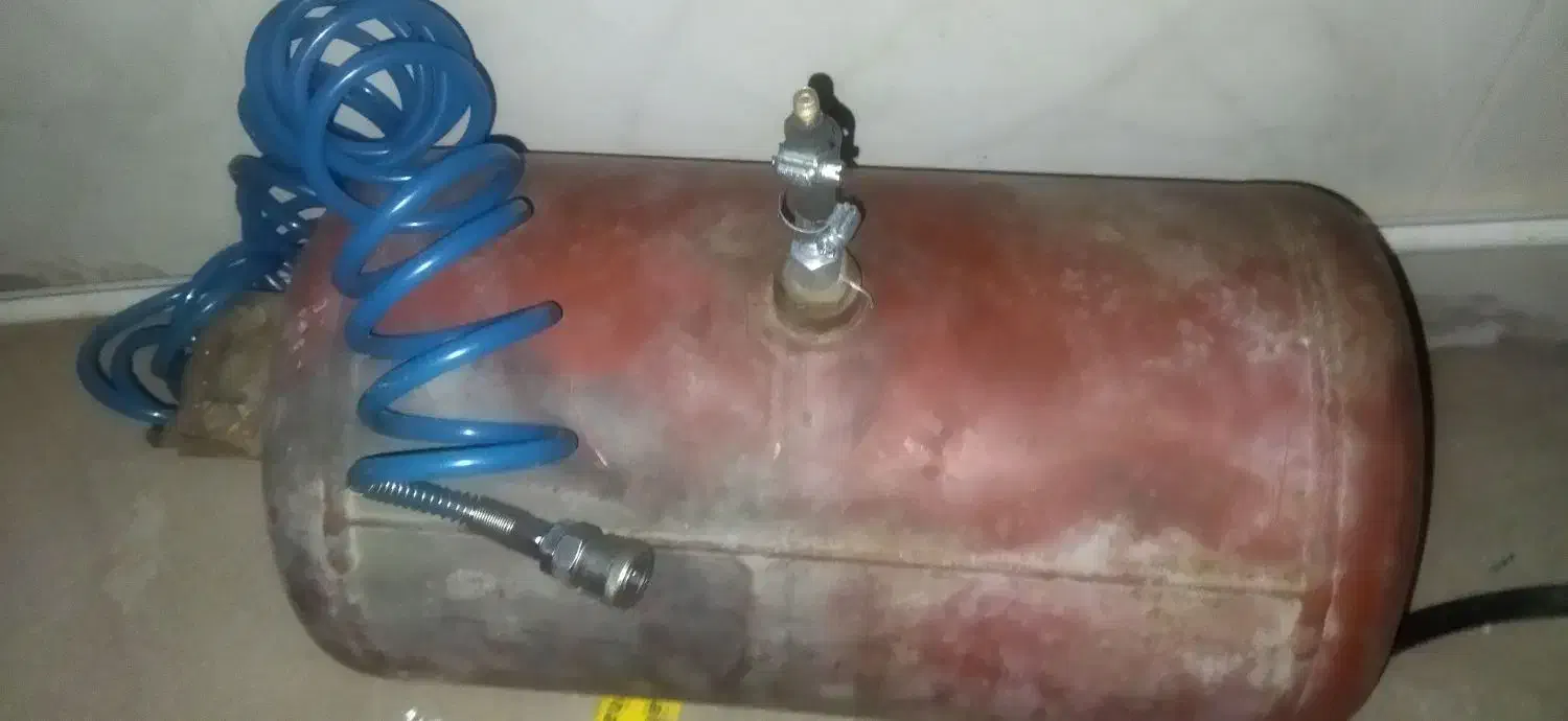 مخزن باد|قطعات یدکی و لوازم جانبی|تربت‌حیدریه, مسجد جامع|دیوار