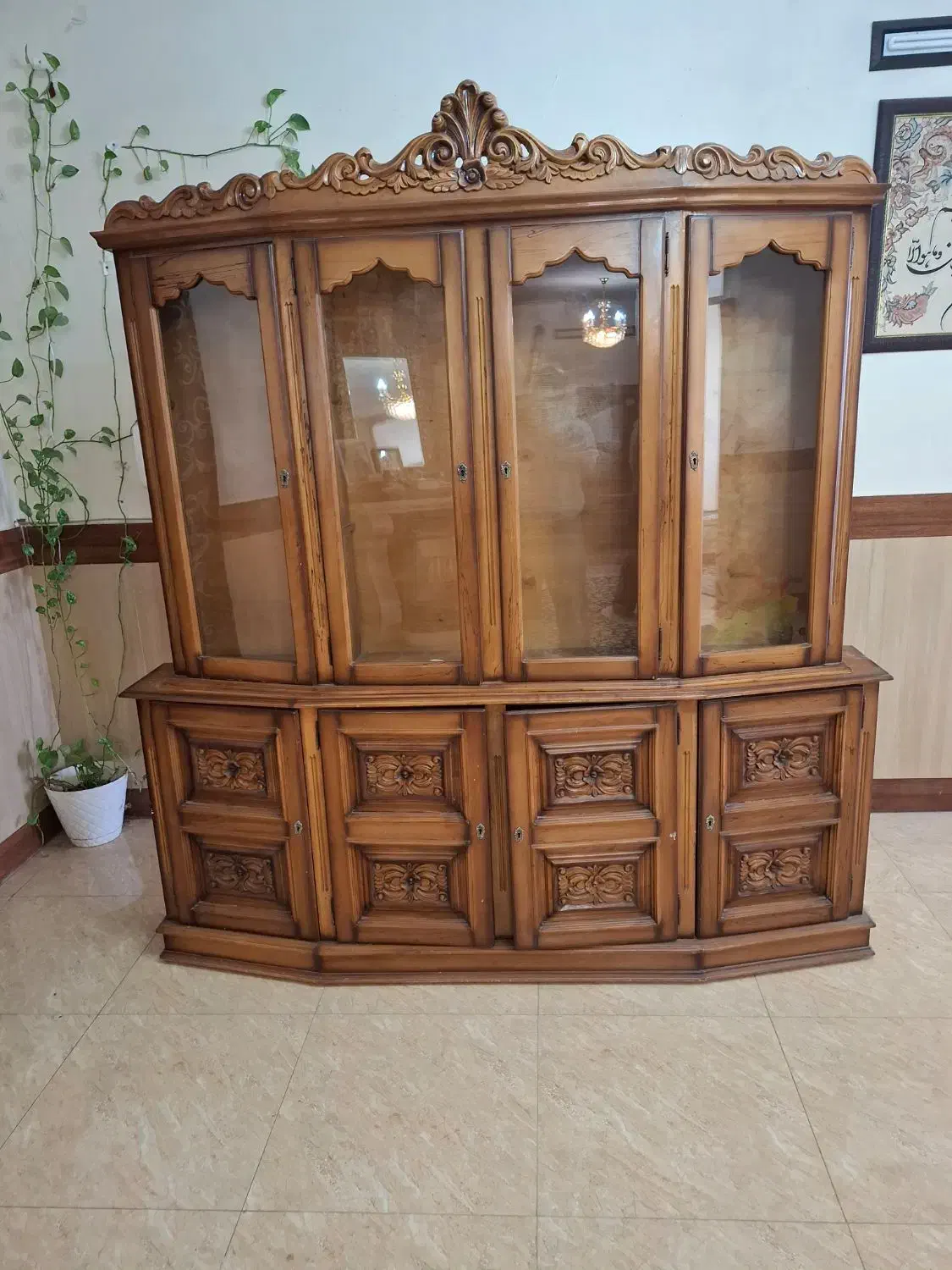 بوفه دوتیکه چوب منبت‌کاری شده|بوفه، ویترین، کنسول|کرج, فاز ۳ گوهردشت|دیوار