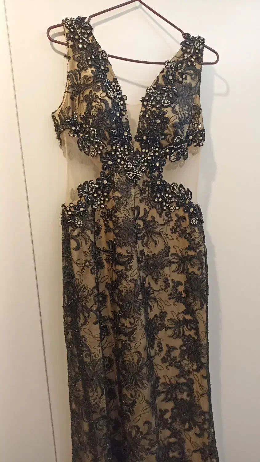 لباس مجلسی|لباس|تهران, والفجر (افسریه)|دیوار