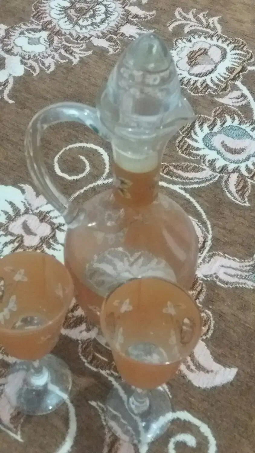 دوتا لیوان پارچ شراب خوری|ظروف سرو و پذیرایی|اهواز, کوی رمضان|دیوار