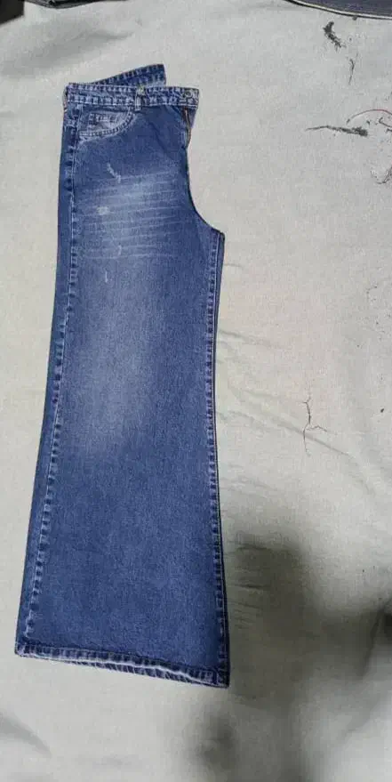 پرهام جین|لباس|نسیم‌شهر, |دیوار