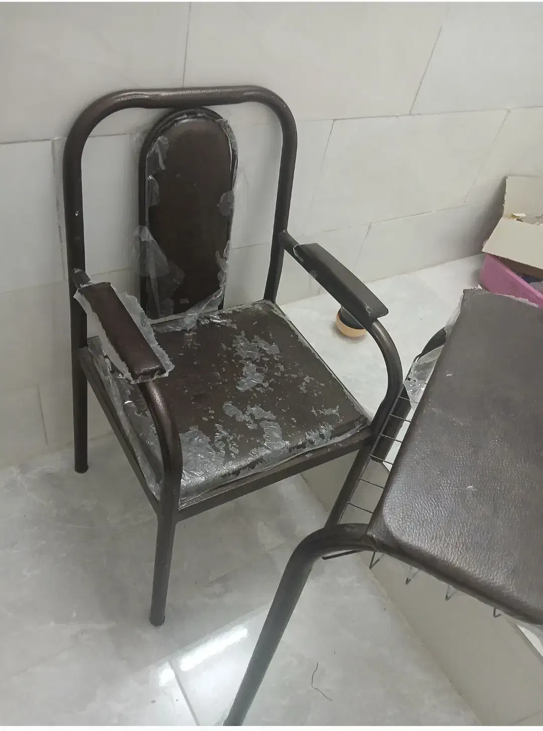 صندلی و میز نماز|صندلی و نیمکت|یزد, |دیوار