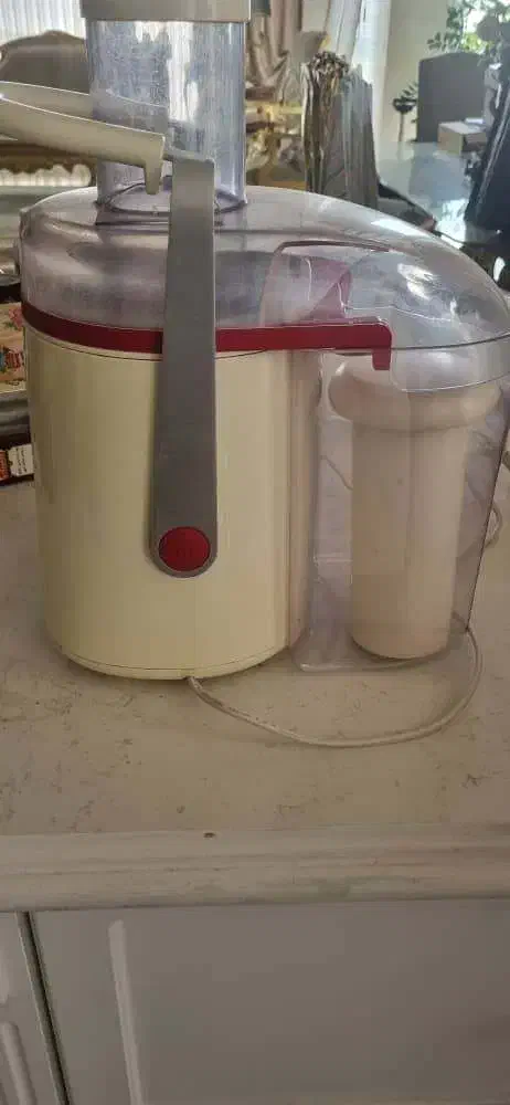 آبمیوه گیری مدل ایزی فروت مولینکس|آبمیوهگیر و آبمرکباتگیر|تهران, دربند|دیوار