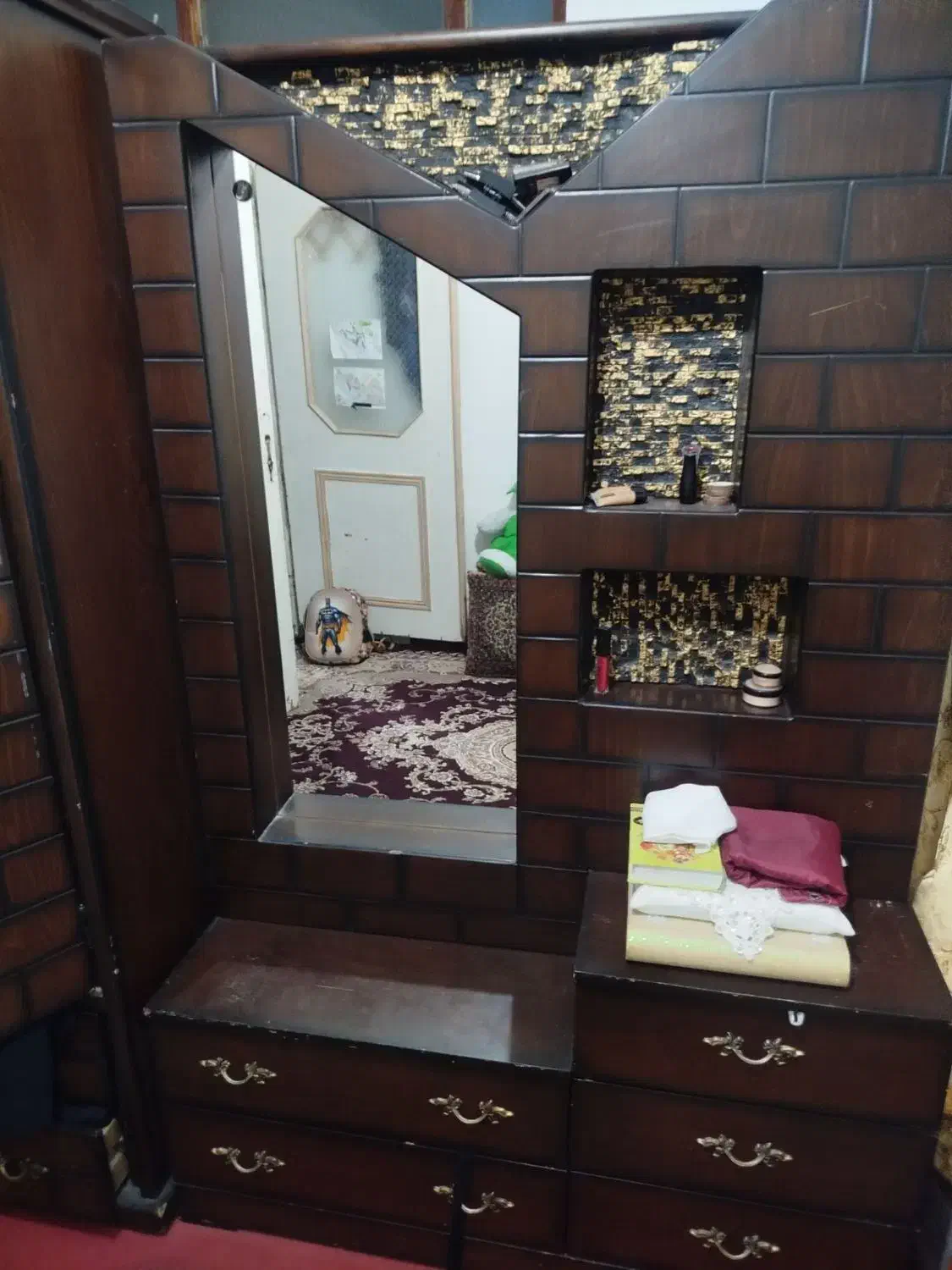 آیینه ودراور سالم بفروش میرسد|جاکفشی، کمد، دراور|مشهد, نیزه|دیوار