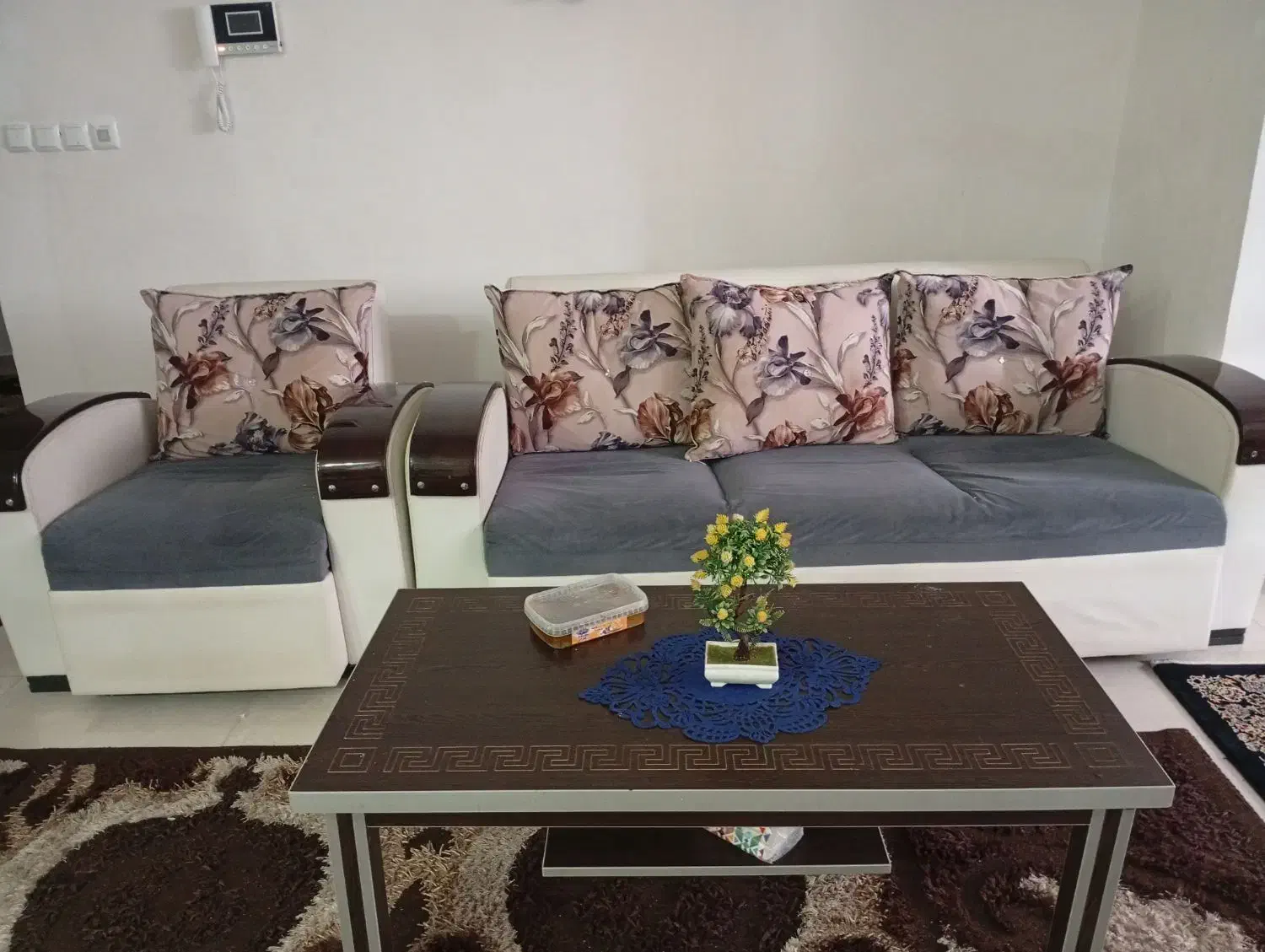 مبل|مبلمان خانگی و میز عسلی|رشت, باهنر|دیوار