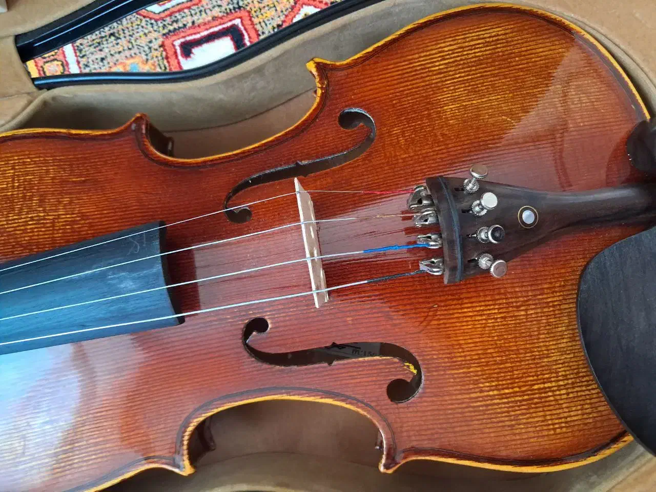 فروش ویولن حرفه ای Professional|ویولن|اصفهان, ناژوان|دیوار