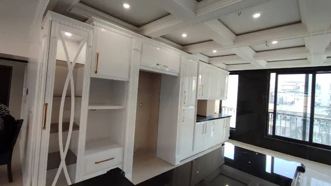 ۱۳۵ متر سه خوابه مستر لابی لابی من غربی ۲۴متری