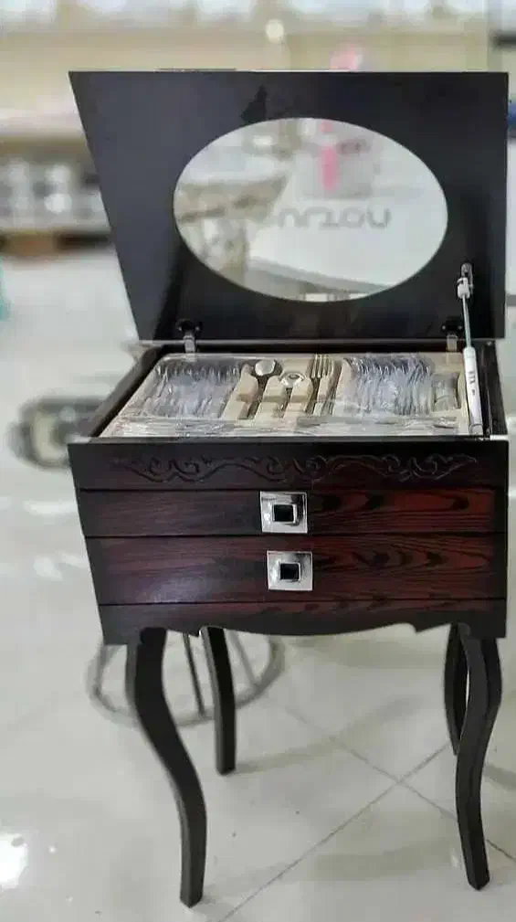 کنسول قاشق و چنگال|آب‌چکان و نظم‌دهنده ظروف|مشهد, کارمندان دوم|دیوار