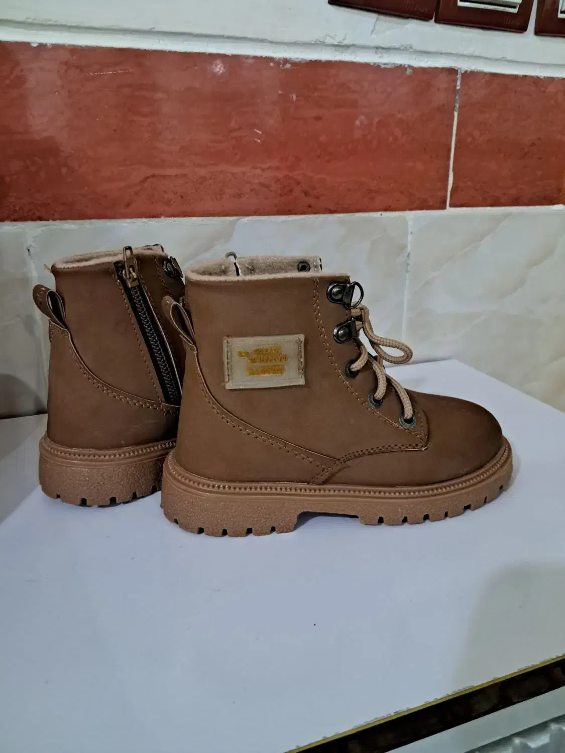 کفش نیم بوت|کیف، کفش، کمربند|ایذه, |دیوار