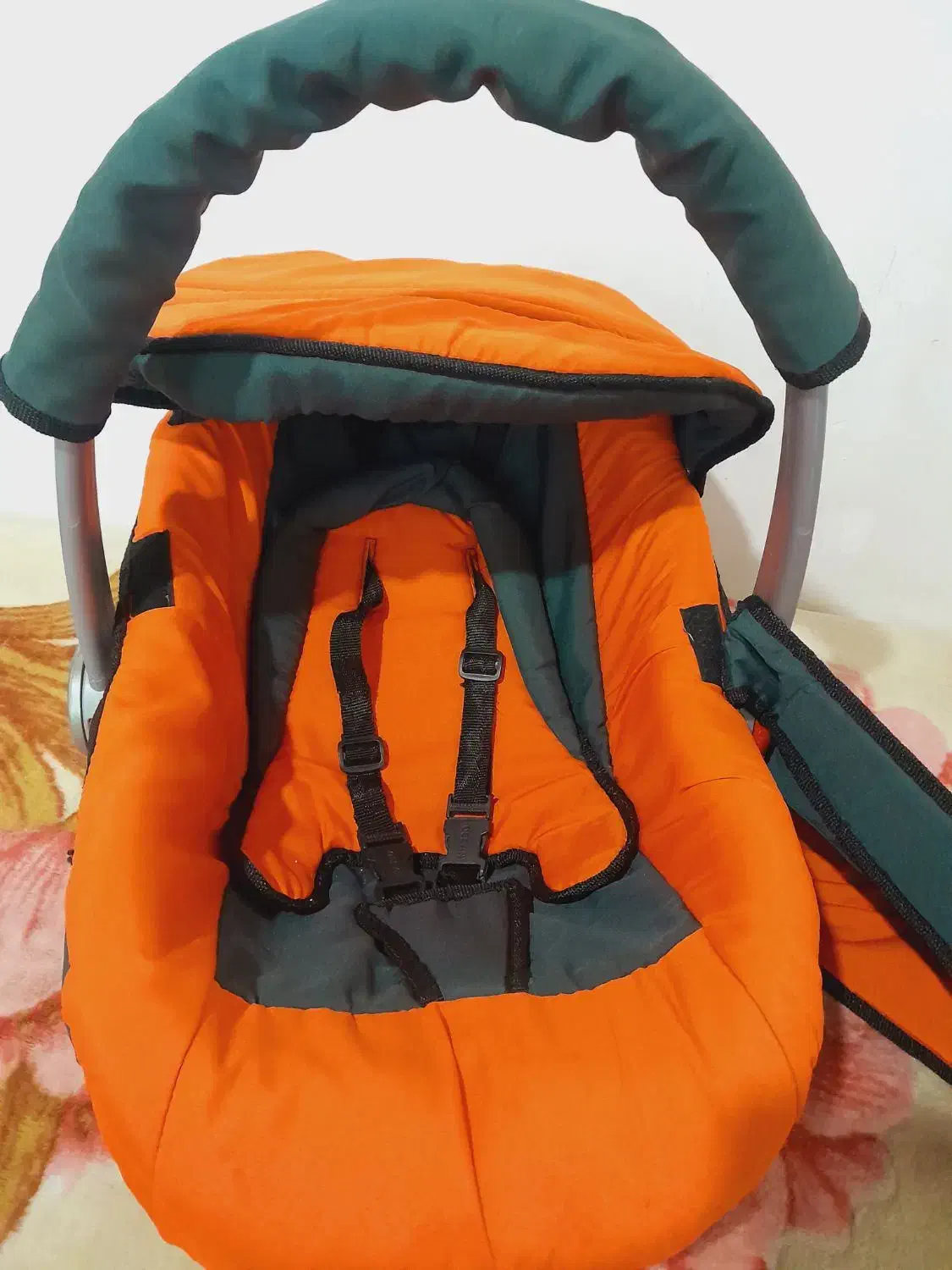 کریر نو و سالم با رنگ بندی زیبا|کالسکه و لوازم جانبی|کلاردشت, |دیوار