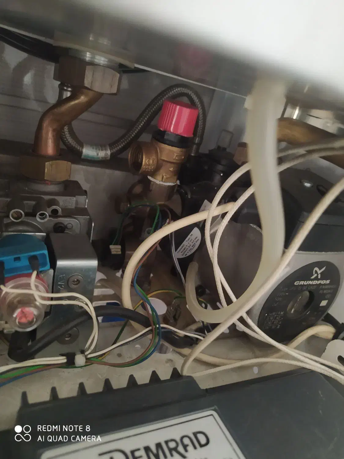 خدمات فنی اسایش|خدمات پیشه و مهارت|اصفهان, فجر|دیوار