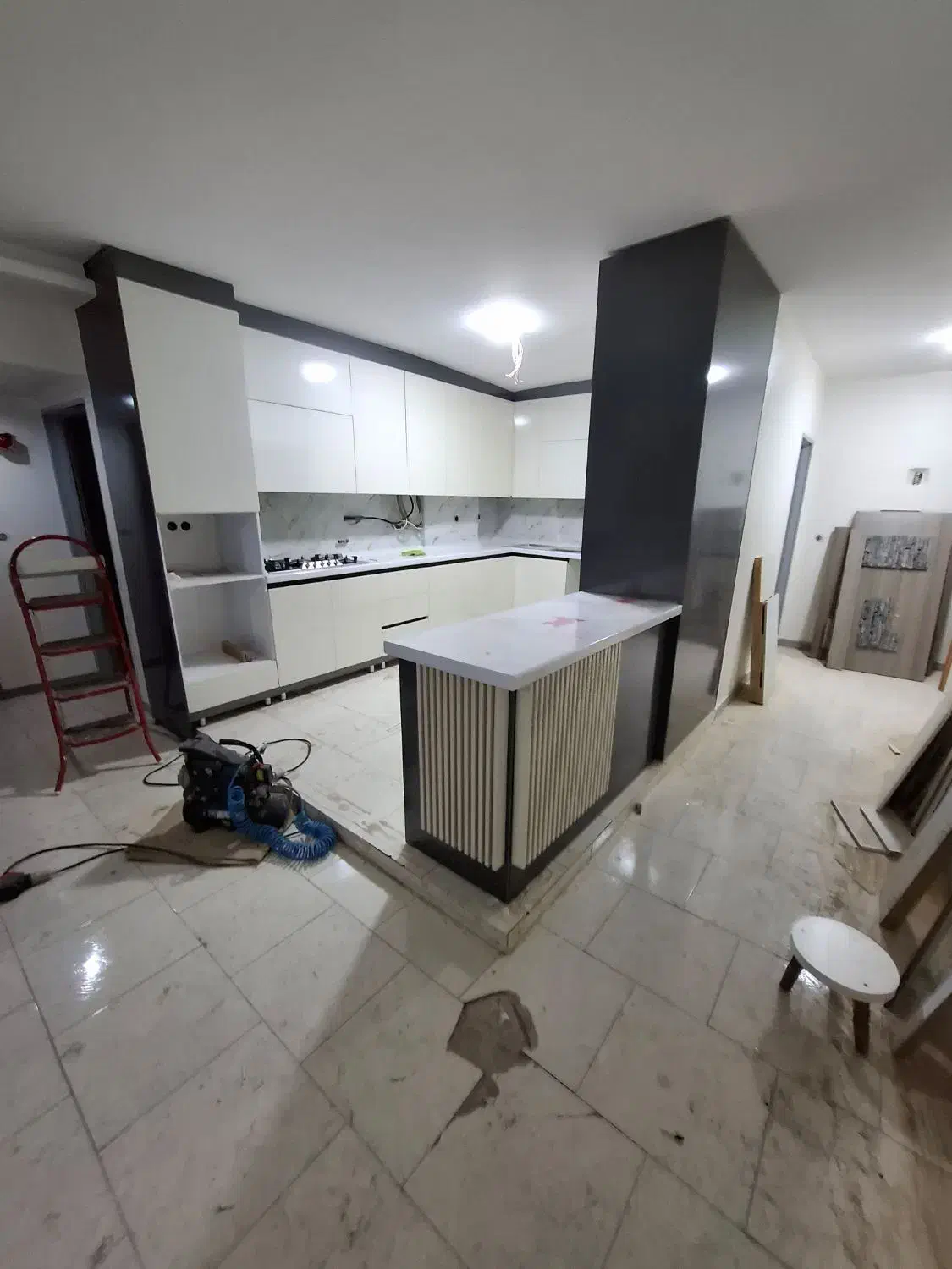 خدمات نصب و تعمیرات کابینت آشپزخانه و کمد دیواری|خدمات پیشه و مهارت|اصفهان, شهرک کاوه|دیوار