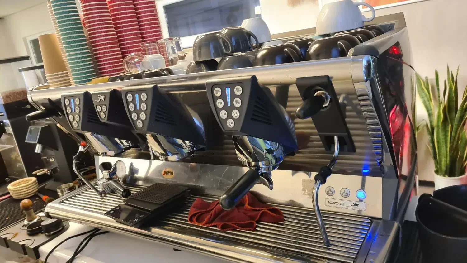 دستگاه اسپرسوساز صنعتی|کافیشاپ و رستوران|اسفراین, |دیوار