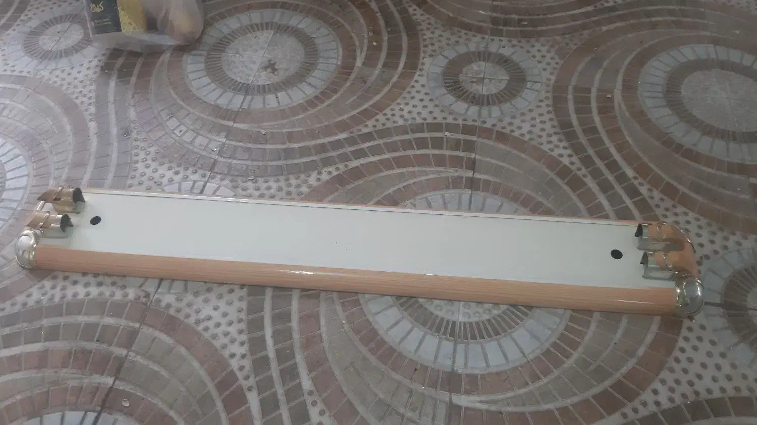 قاب مهتابی|لامپ و چراغ|لاهیجان, رجایی|دیوار