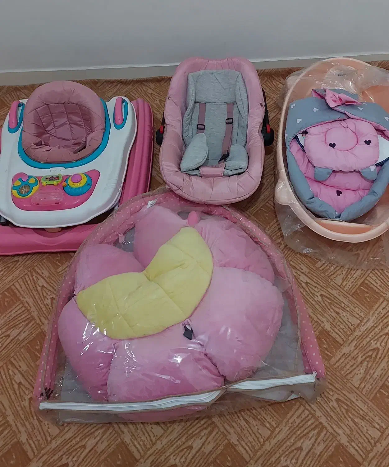 مناسب سیسمونی در حد نو|اسباب و اثاث بچه|فردیس, قریشی|دیوار