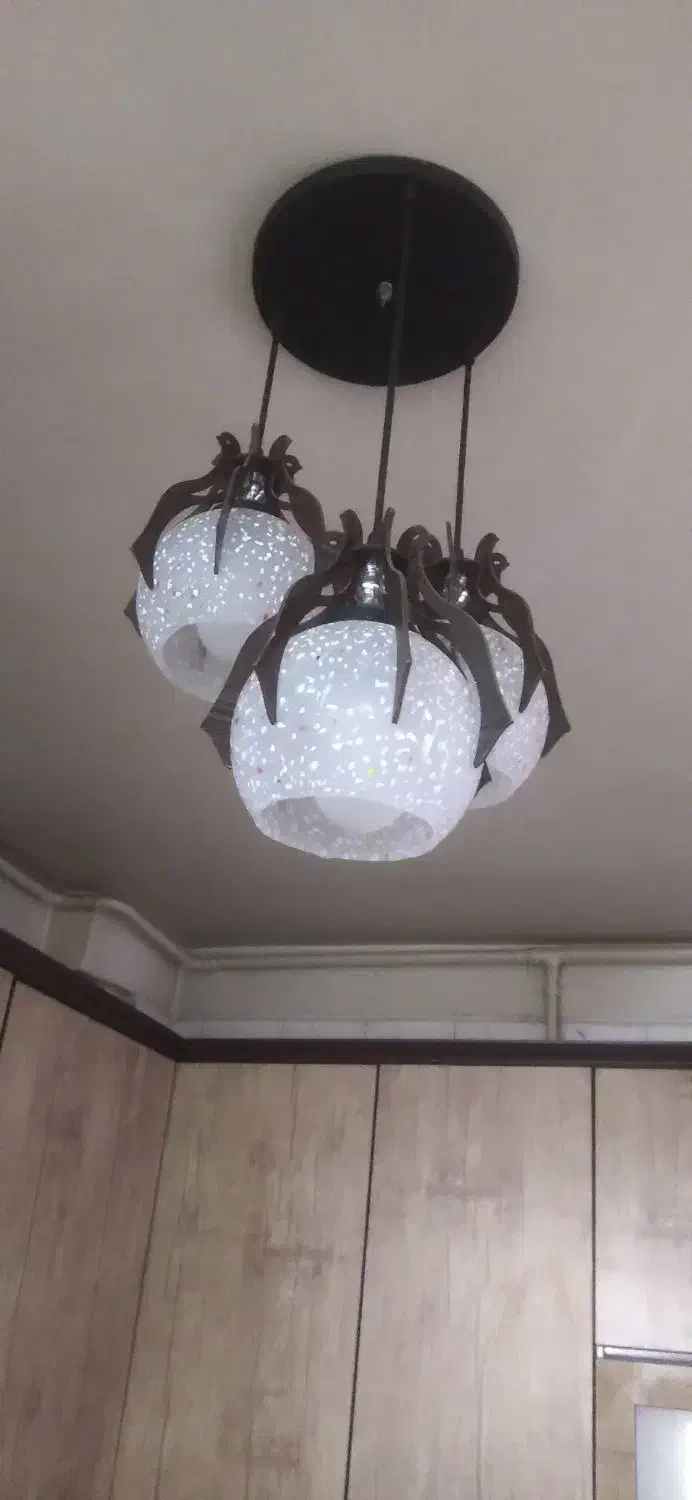 لوستر در حد نو کاملا سالم|لوستر و چراغ آویز|تهران, تهرانپارس شرقی|دیوار