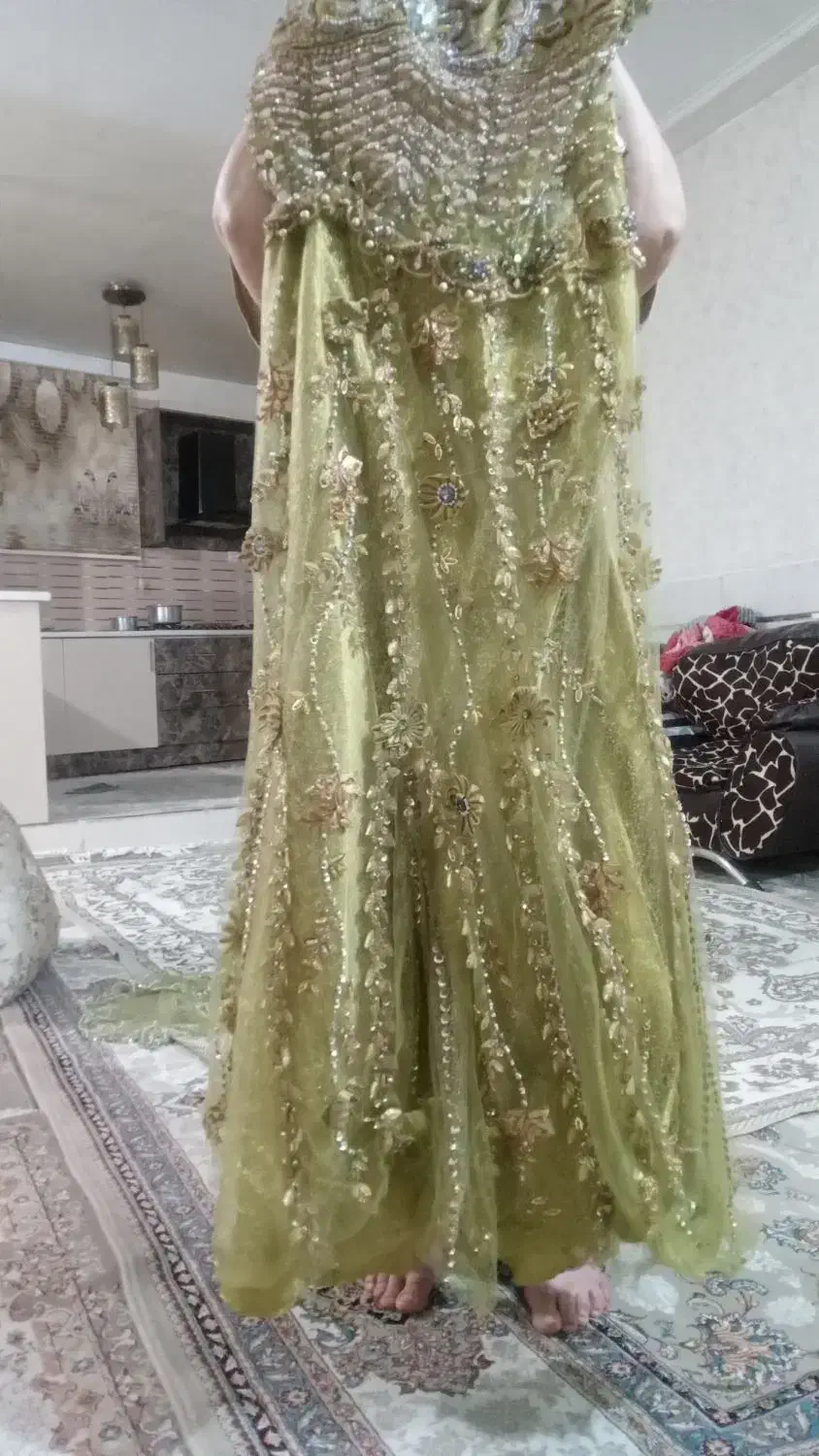 لباس کردی بسیارزیباکاملاسنگ شده|لباس|قدس, شهرقدس|دیوار