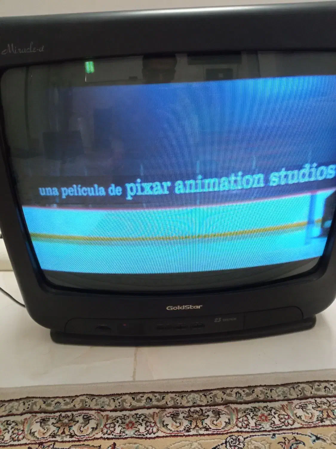 تلویزیون گلداستار|تلویزیون و پروژکتور|اصفهان, آبشار|دیوار