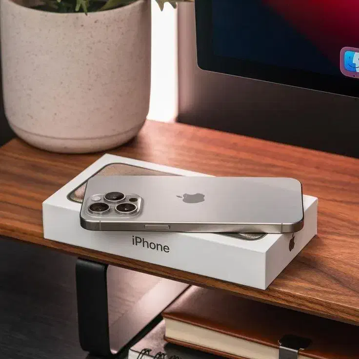 گوشی آیفون 16پرومکس طرح اپل /ابعاد مشابه اصل|موبایل|تهران, جمهوری|دیوار