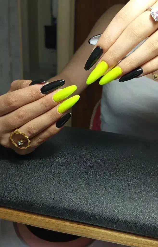 کاشت ناخن و مژه تخفیفات ویژه|خدمات آرایشگری و زیبایی|محمدشهر, محمدشهر|دیوار