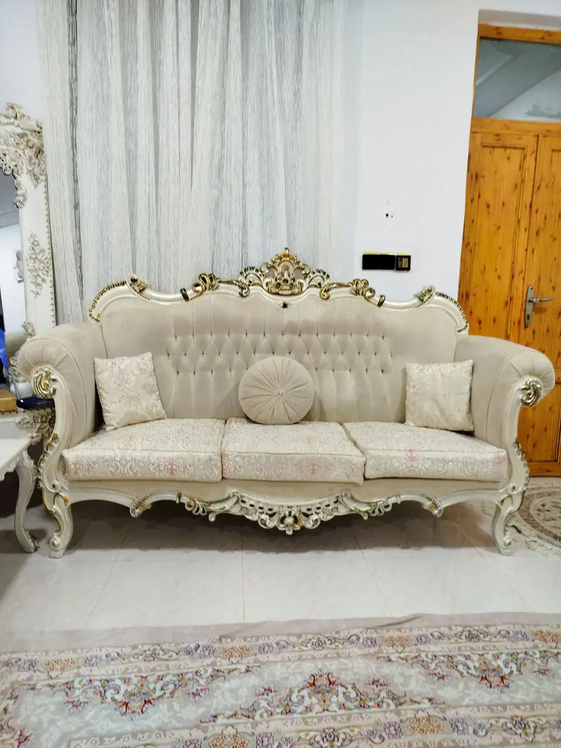 فروش مبل سلطنتی|مبلمان خانگی و میز عسلی|خشکبیجار, |دیوار