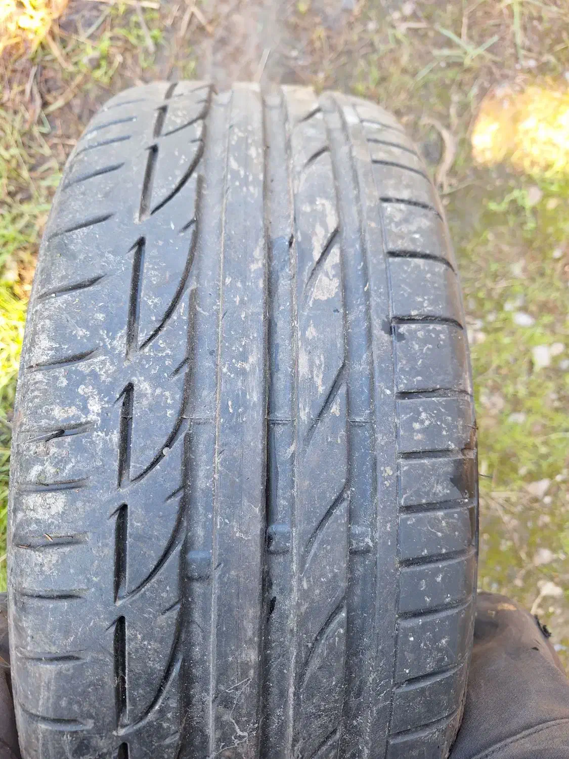 لاستیک سایز ۱۸|قطعات یدکی و لوازم جانبی|رشت, دخانیات|دیوار