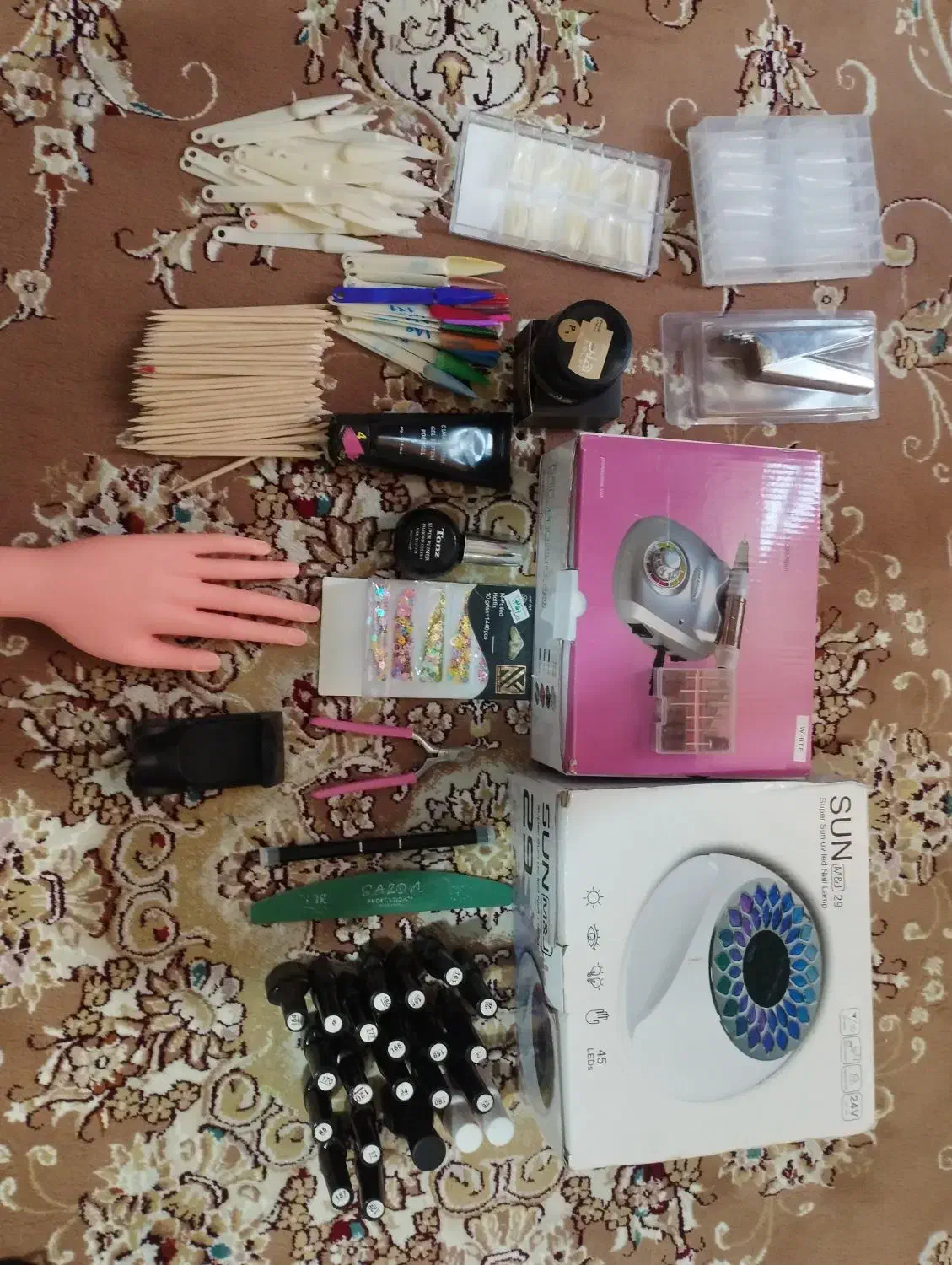 وسایل کاشت ناخن|آرایشی، بهداشتی، درمانی|اسلامآباد غرب, |دیوار