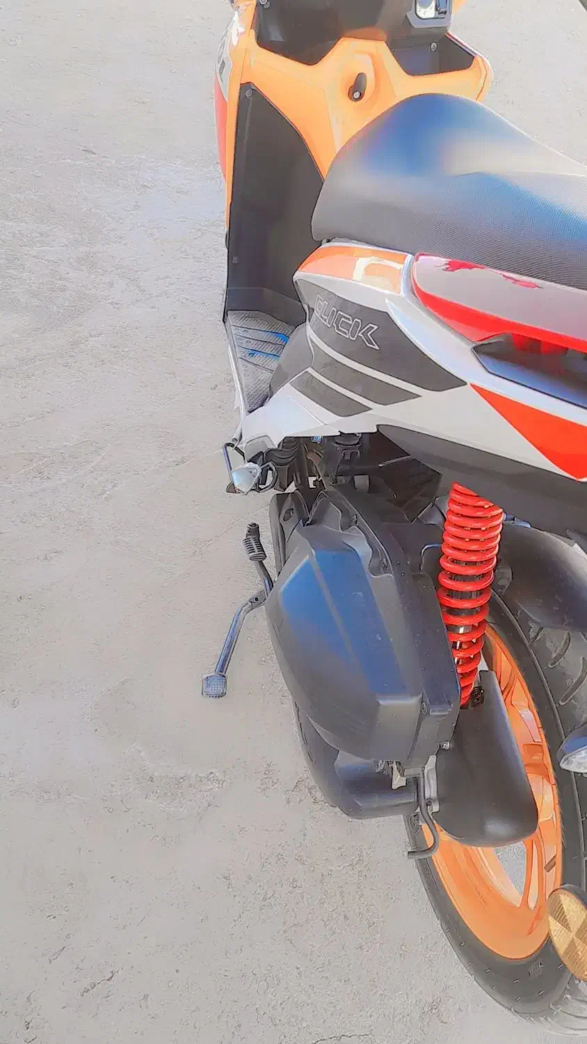 ۱۵۰ سی سی بیمه دارد و ۵۰۰۰ تا کار|موتورسیکلت|شهرضا, |دیوار