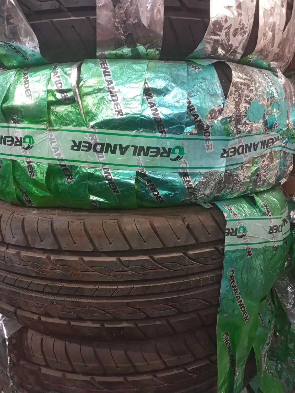 لاستیک ۲۱۵/۶۵/۱۶ چینی گرین لندر|قطعات یدکی و لوازم جانبی|شیراز, شهرک امیر کبیر|دیوار