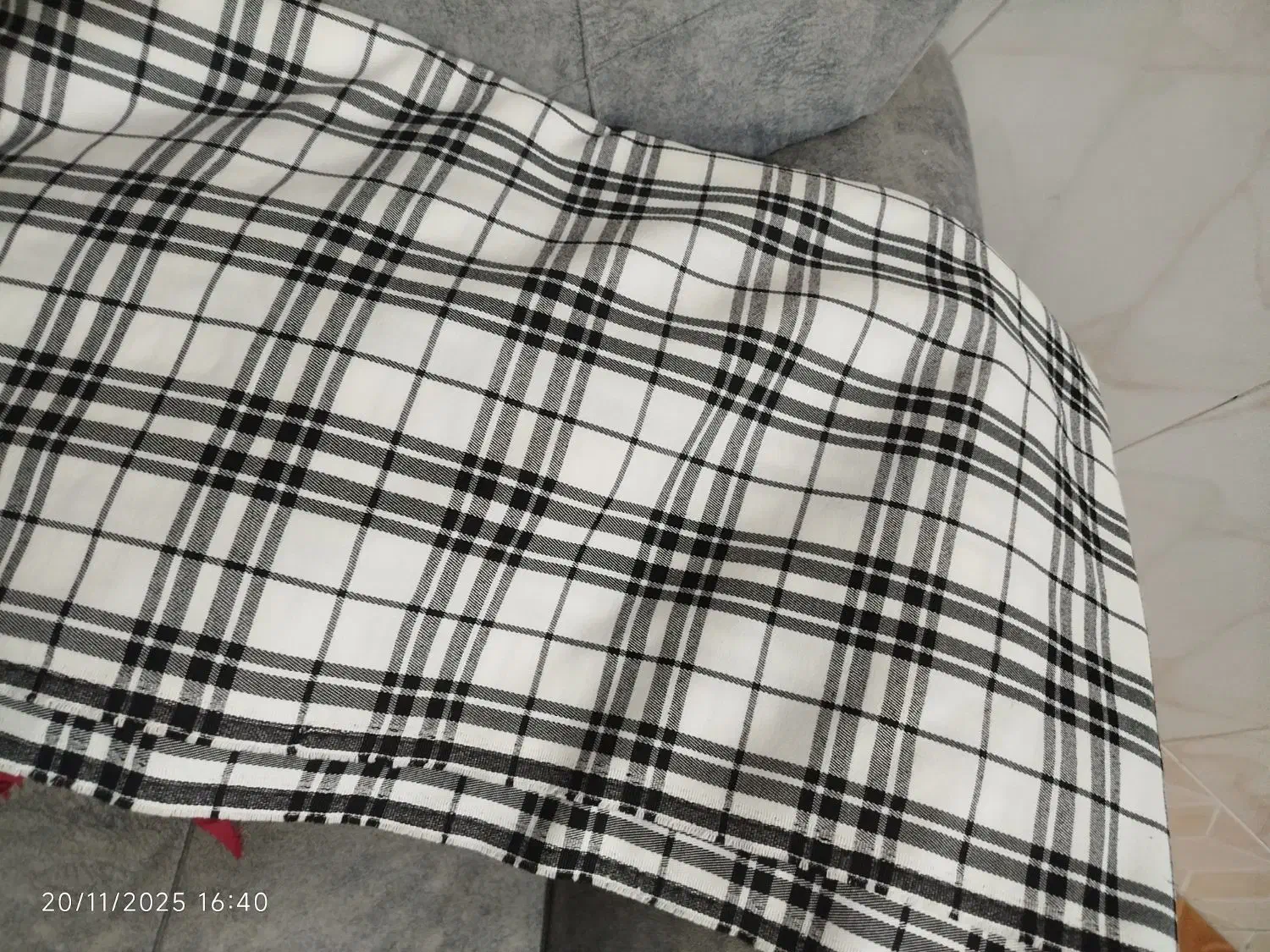 پارچه پشمی چهارخونه|لباس|قم, شهرک سازمان آب|دیوار