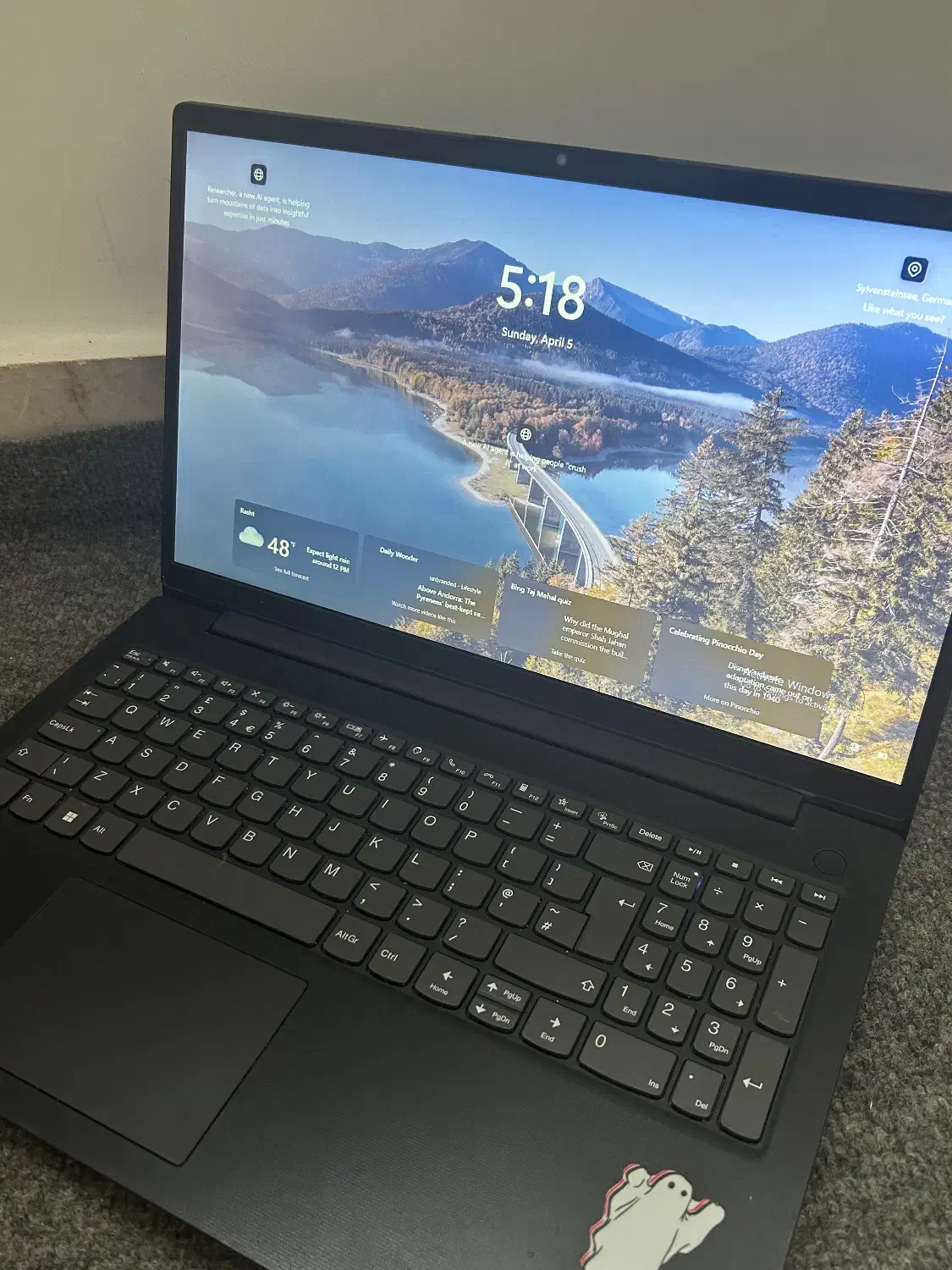 Lenovo V15|رایانه همراه|رشت, پل تالشان|دیوار