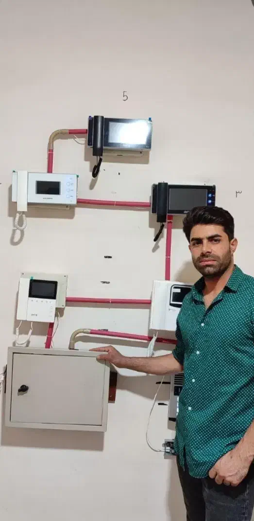 برقکارسیار.خدمات برق.نصب تعمیرآیفون.نصب لوستر|خدمات پیشه و مهارت|سنندج, |دیوار