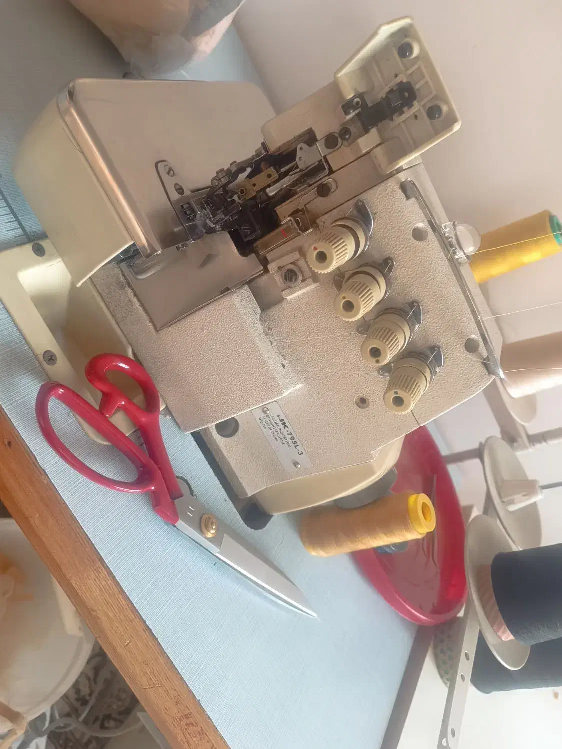 فروش چرخ صنعتی همراه سردوز صنعتی|چرخ خیاطی و ریسندگی|ارومیه, |دیوار