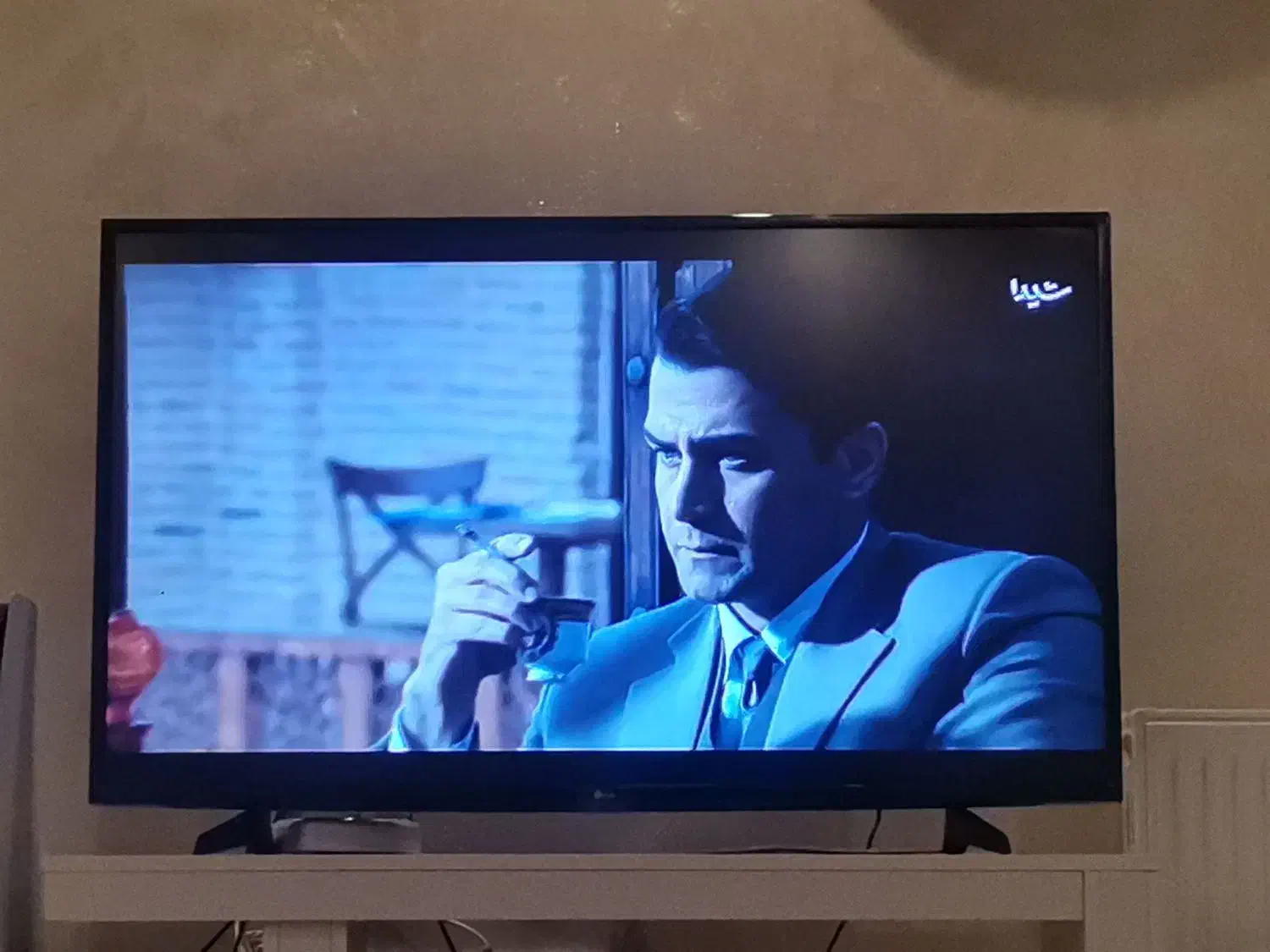 تلوزیون 49 اینچ ال جی|تلویزیون و پروژکتور|شهرکرد, |دیوار