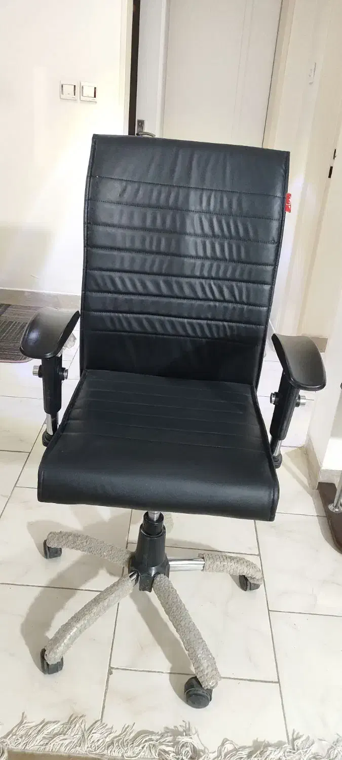 صندلی اداری|مبلمان اداری|محمدشهر, محمدشهر|دیوار