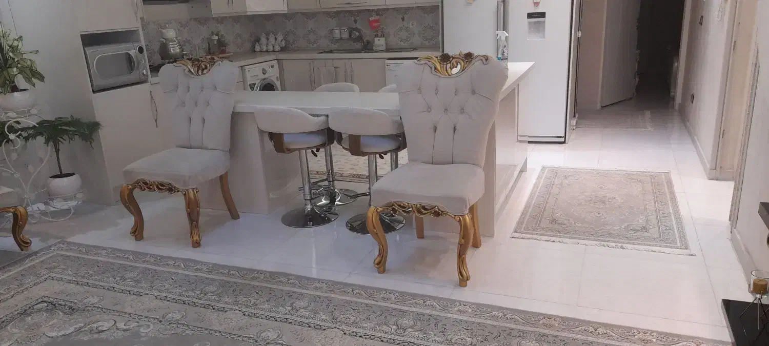 مبل کلاسیک ۹نفره|مبلمان خانگی و میز عسلی|پردیس, فاز ۴|دیوار