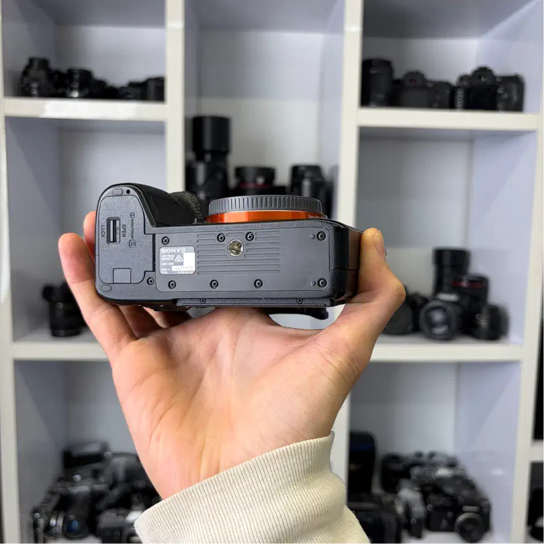 Sony a7R III|دوربین عکاسی و فیلم‌برداری|تهران, فردوسی|دیوار