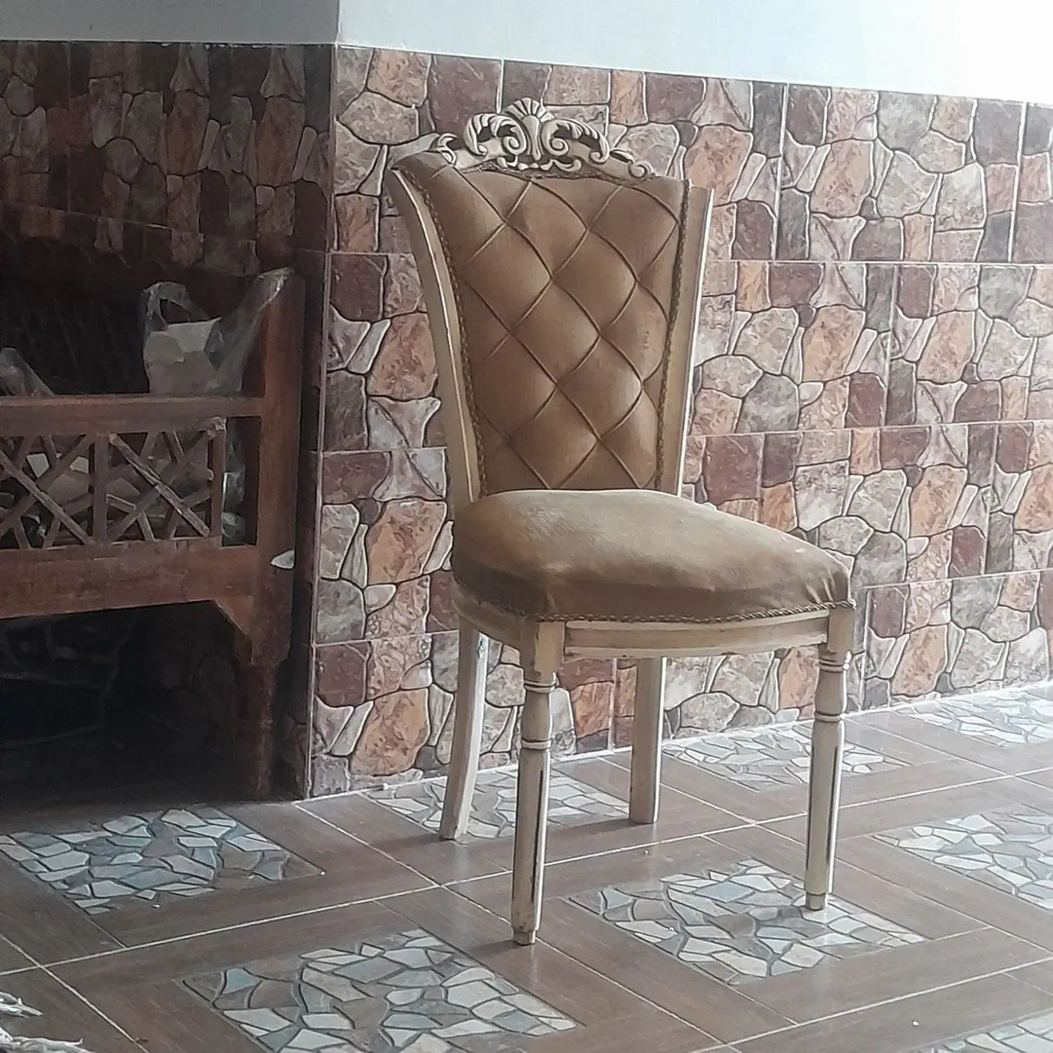 صندلی|میز و صندلی غذاخوری|برخوار, |دیوار